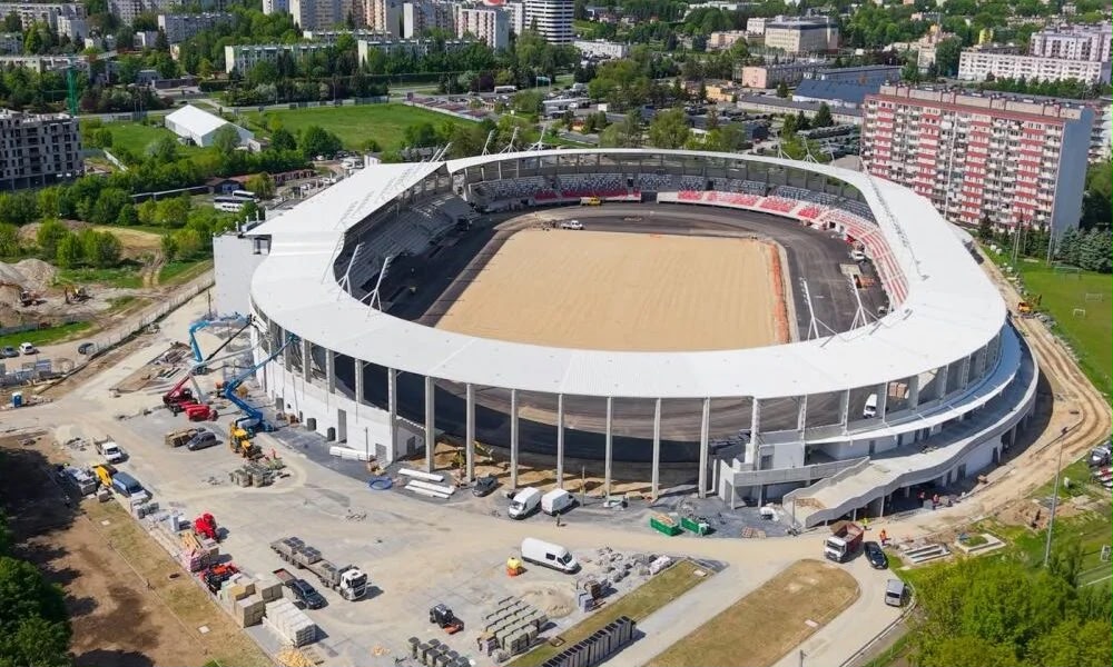 Usługi ogólnobudowlane przy budowie stadionu Resovia w Rzeszowie